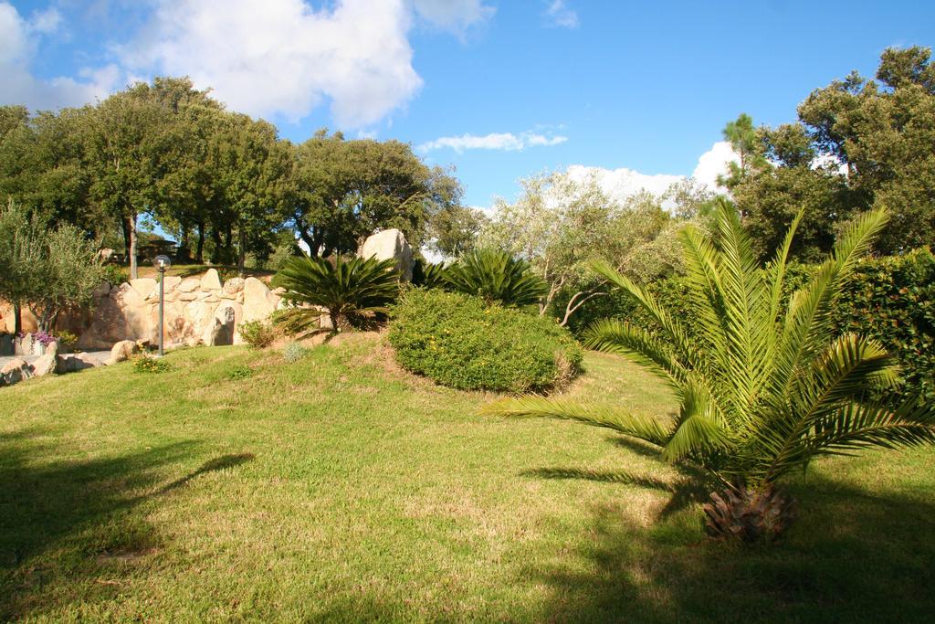 Résidence Villa Smeralda Telti Esterno foto