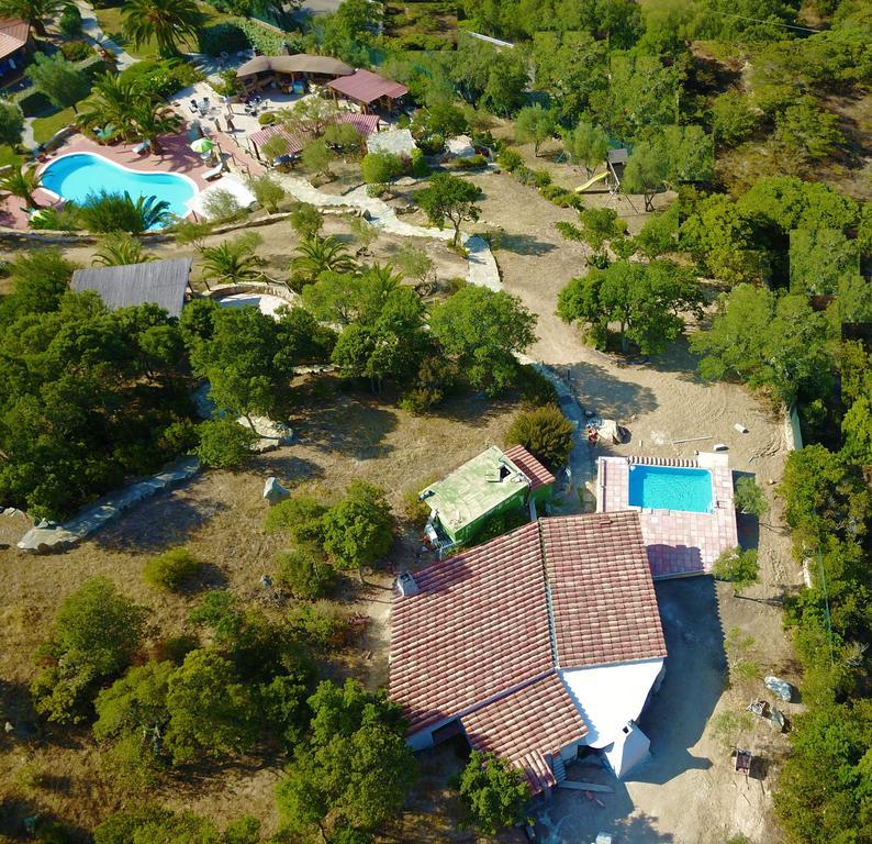 Résidence Villa Smeralda Telti Esterno foto