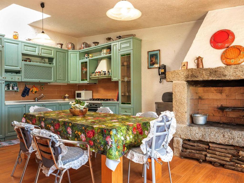 Résidence Villa Smeralda Telti Esterno foto