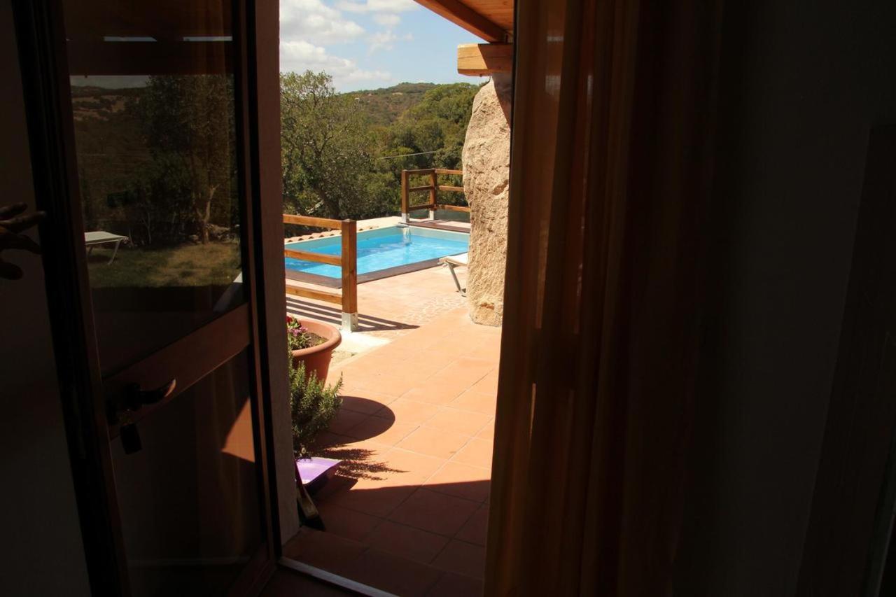 Résidence Villa Smeralda Telti Esterno foto