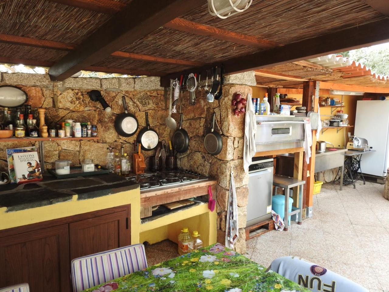 Résidence Villa Smeralda Telti Esterno foto