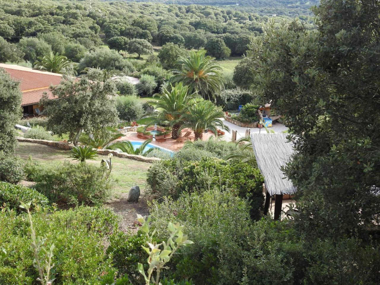 Résidence Villa Smeralda Telti Esterno foto
