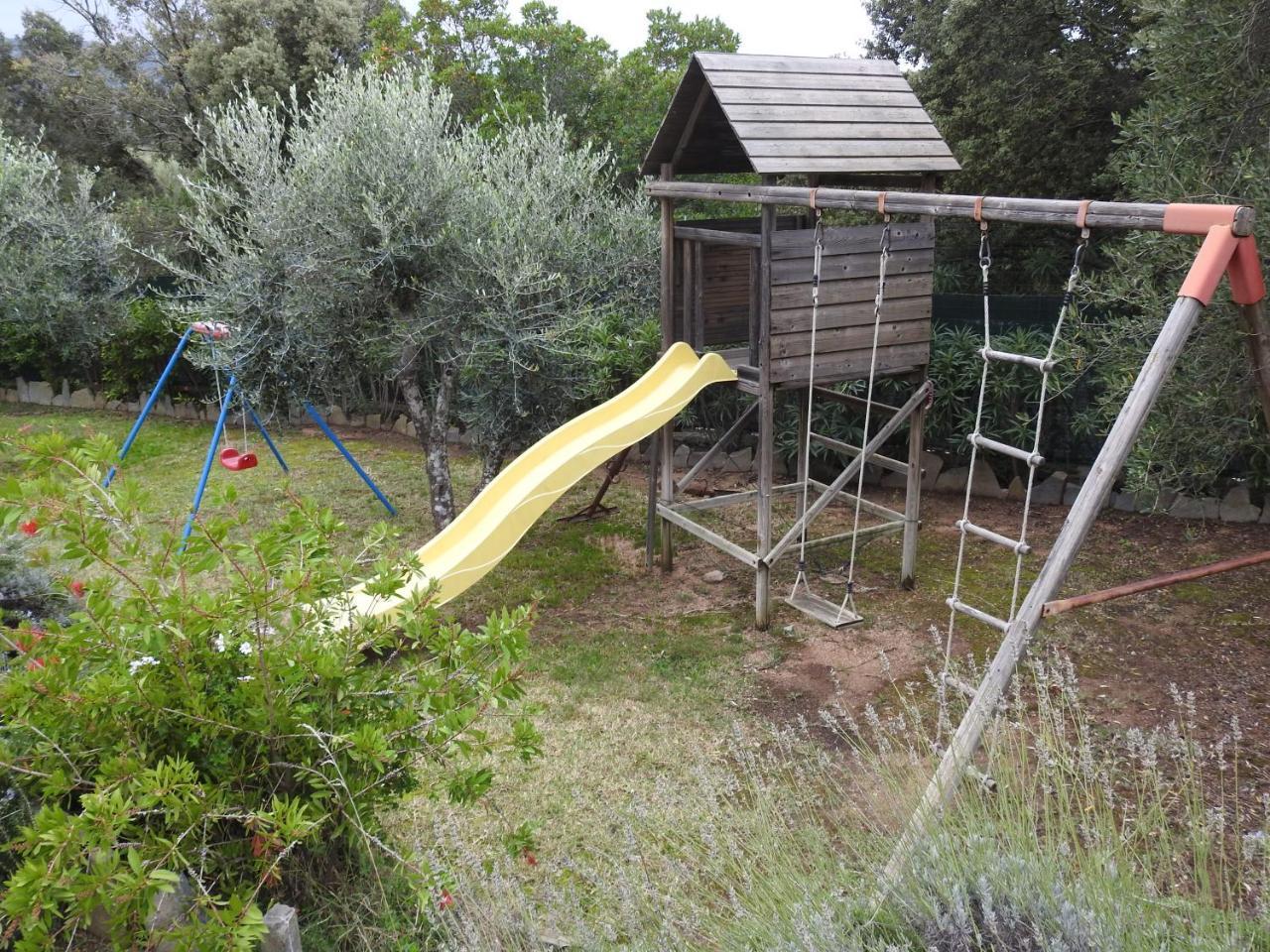 Résidence Villa Smeralda Telti Esterno foto