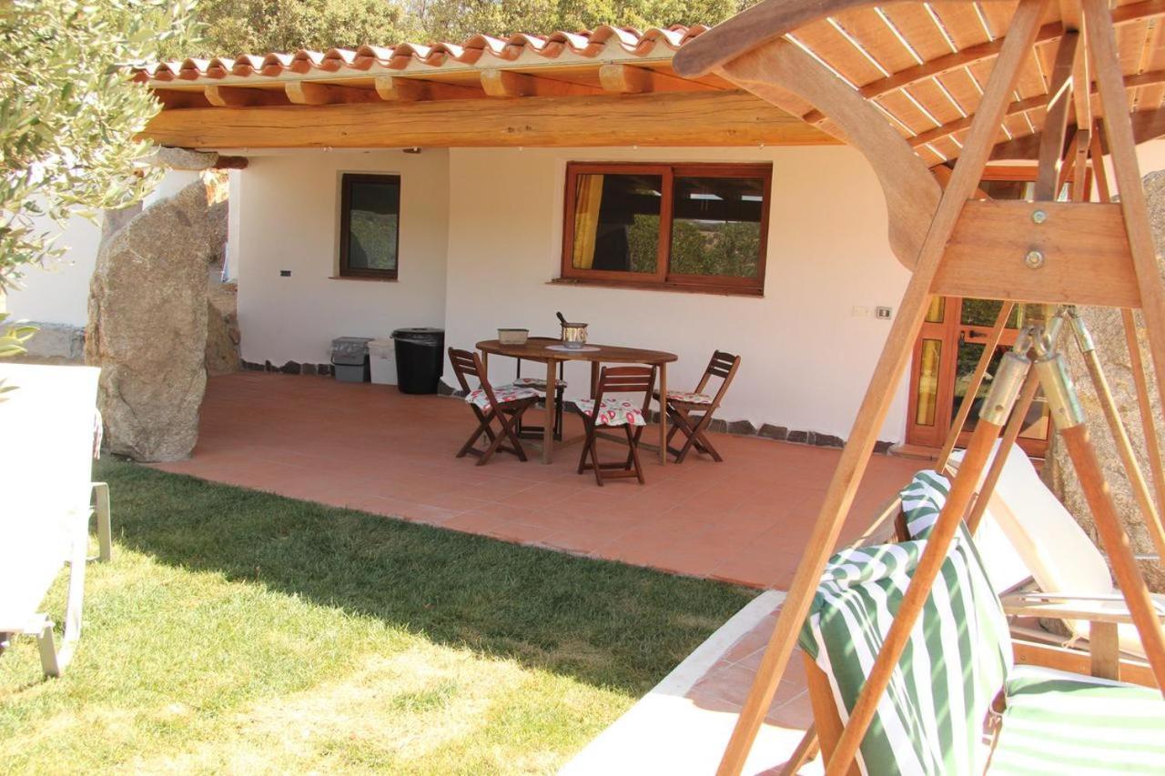 Résidence Villa Smeralda Telti Esterno foto