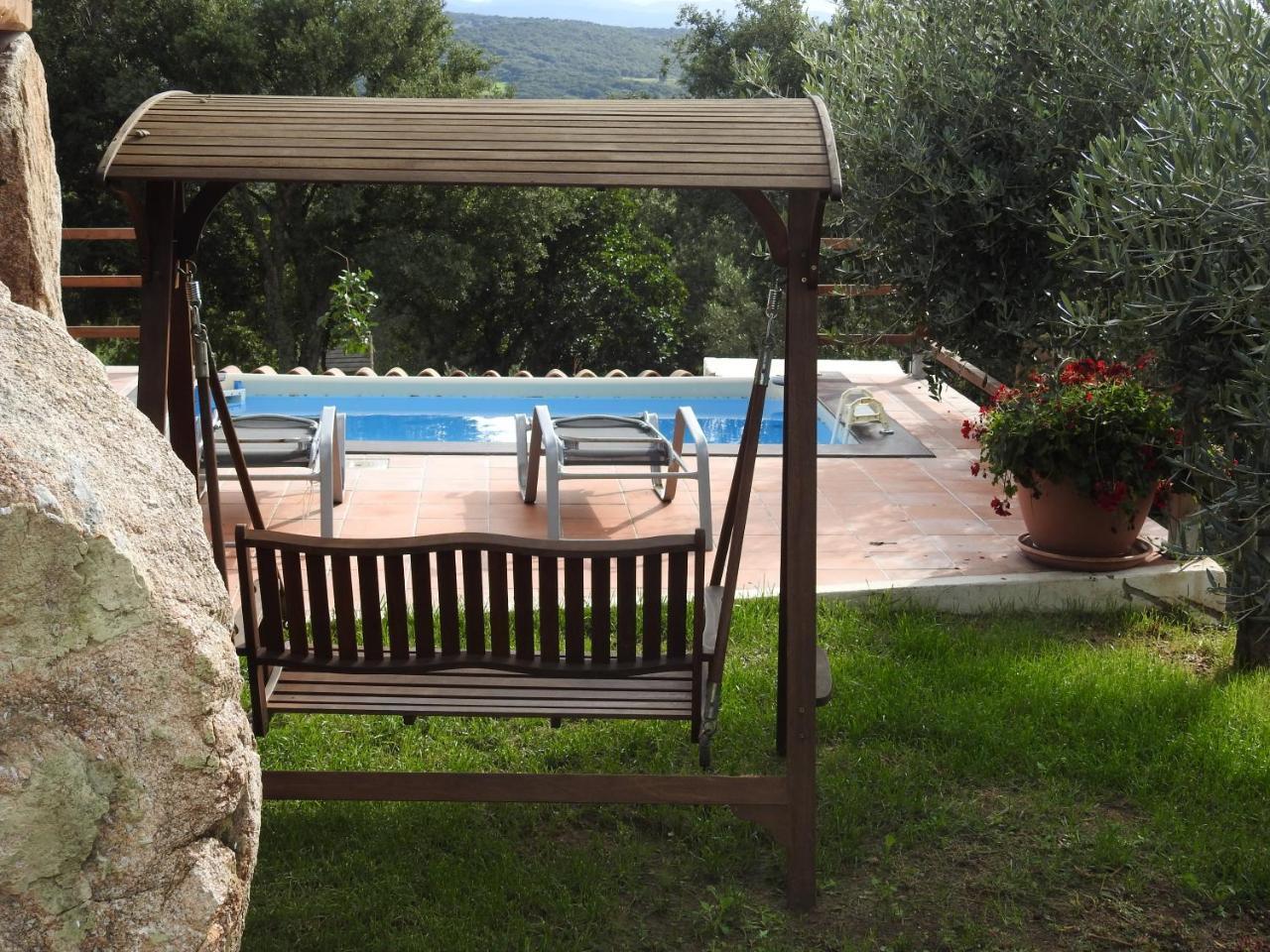 Résidence Villa Smeralda Telti Esterno foto